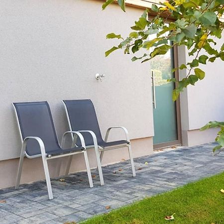 Suite With Back Garden Karlsbad Exterior foto